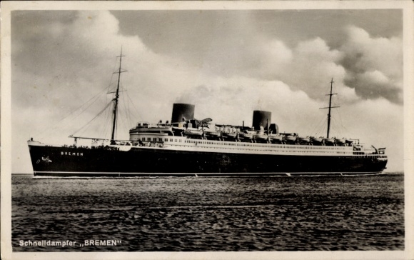 Postcard fast steamer Bremen, turbine-powered ship, North German Lloyd, catapult aircraft New York