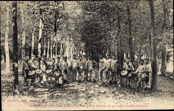 Postcard Segray Pithiviers Loiret, School of Drums and Bugles of the 46th in the Valley of Sighs
