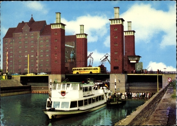 Postcard Duisburg in the Ruhr area, Schwanentorbrücke, MS Stadt Düsseldorf