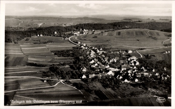 Ak Auingen Münsingen in Württemberg, Luftaufnahme von Auingen und Böttingen, Landschaft mit Felde