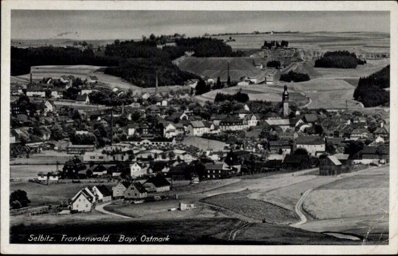Ak Selbitz in het Frankische Woud, zwart-wit uitzicht, stadsgezicht met kerk, landelijke omgeving,