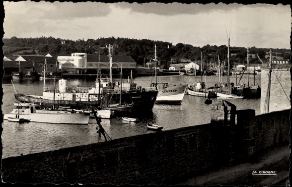 Postcard Concarneau Finistère, harbor, boats