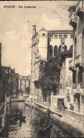 Photo Menton Alpes Maritimes, The Port and Caravan, Hafen