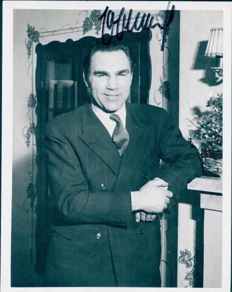 Photo actor and boxer Max Schmeling, portrait, autograph