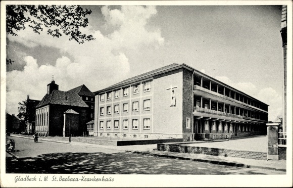 Postcard Gladbeck in the Ruhr area of Westphalia, St. Barbara Hospital, street