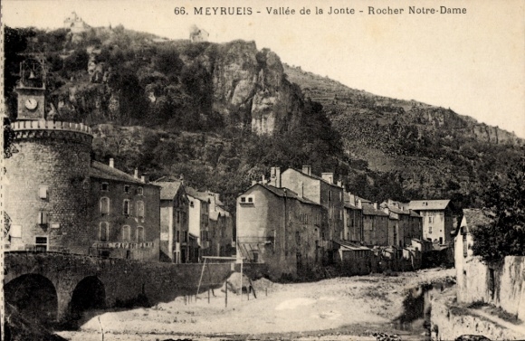 Postcard Meyrueis Lozère, Vallee de la Jonte, Rocher Notre Dame