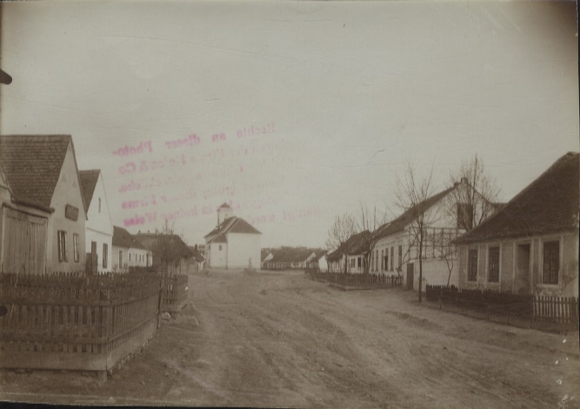 Original photo of Schrattenberg in Lower Austria, church square, around 1900