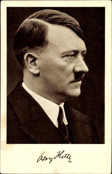 Ak Rijkskanselier Adolf Hitler, portret, pak