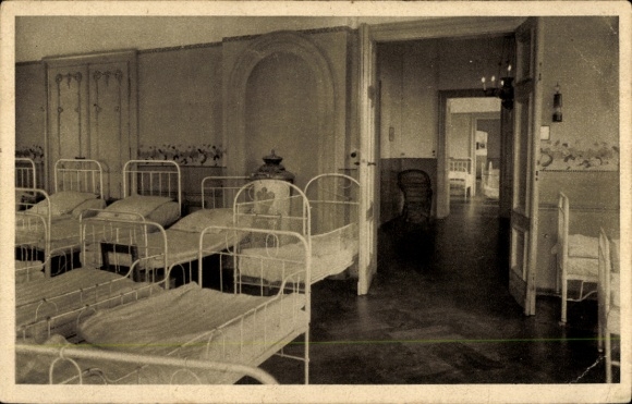 Postcard Uhlstädt Kirchhasel an der Saale, Weissenburg Castle, children's recreation home, dormitories