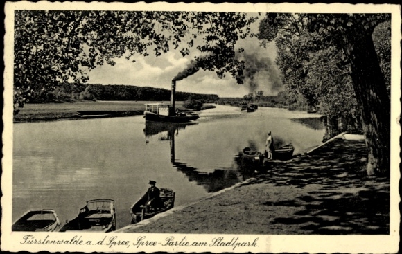Postcard Fürstenwalde an der Spree, river landscape, steamship, leisure boats, city park