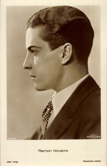 Ak Schauspieler Ramon Novarro, Portrait, Profilansicht