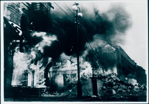 Photo Kiev Ukraine, war damage, II WW, burning buildings