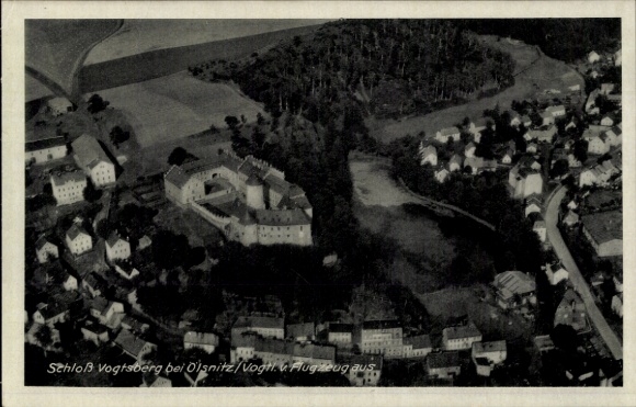 Ak Oelsitz in Sachsen, Fliegeraufnahme, Schloss Vogtsberg
