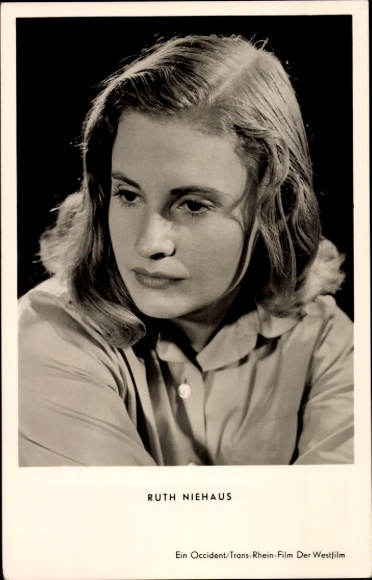 Postcard Actress Ruth Niehaus, Portrait, Path without Return