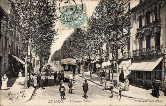 Postcard Le Mans Sarthe, Avenue Thiers, tram