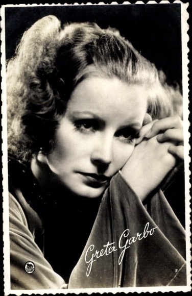 Foto Ak Schauspielerin Greta Garbo, Portrait