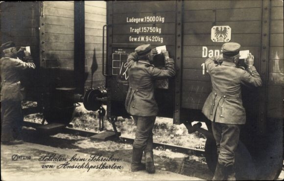 Postcard soldiers writing PCs, I WK
