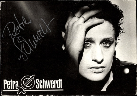 Photo singer Petra Schwerdt, autograph