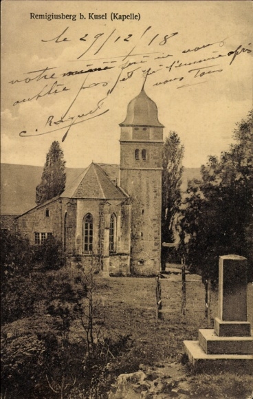 Postcard Kusel in the Palatinate, Chapel Remigiusberg, tree landscape, historical architecture