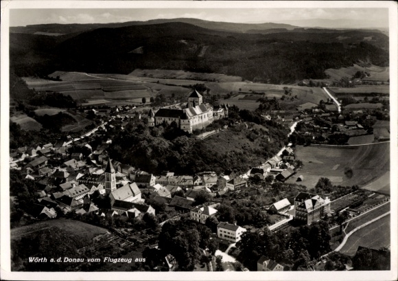 Ak Wörth an der Donau Oberpfalz Bayern, Landschaft mit Wörther Schloss, viele Häuser, Felder, Wal