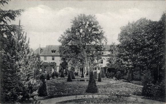 Ak Sornssig bei Pommritz Hochkirch in Sachsen, Gartenanlage, Haus im Hintergrund