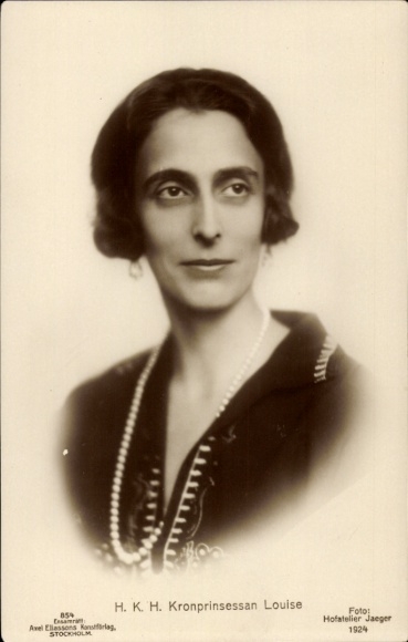 Postcard Crown Princess Louise, Louise Mountbatten, portrait