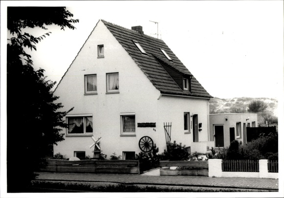 Photo North Sea resort Wangerooge in East Frisia, Haus Jeverland, Röpke, Charlottenstraße 44