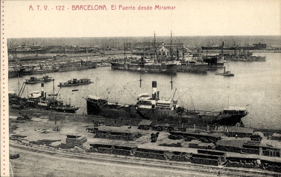 Ak Barcelona Katalonien Spanien, Hafen von Miramar gesehen, Dampfschiffe, Panzerkreuzer