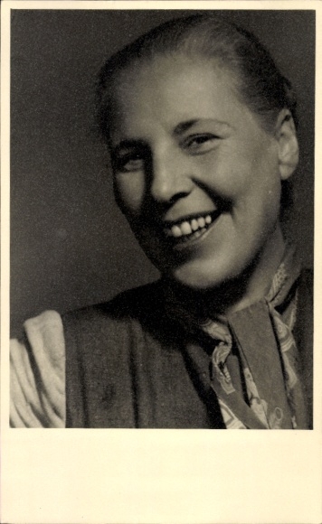 Photo Postcard Actress?, portrait