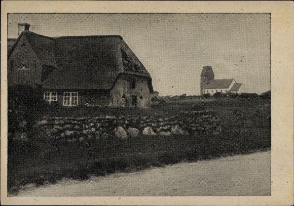 Ak Keitum op Sylt, huis met rieten dak, kerk