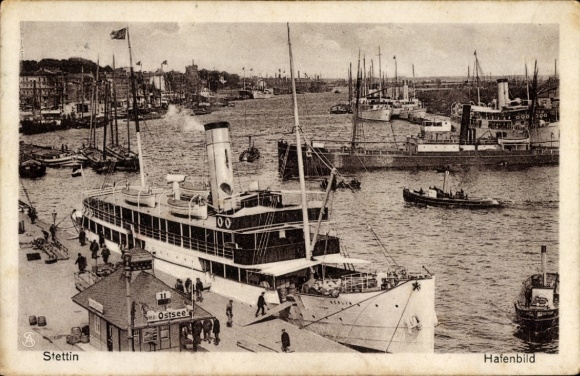 Postcard Szczecin Stettin Pomerania, harbor view, steamer Berlin, partial view of the city