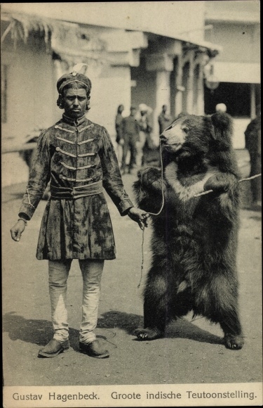 PC Gustav Hagenbeck, Groote Indian Teutonstelling, Indian with bear, people&#39;s show