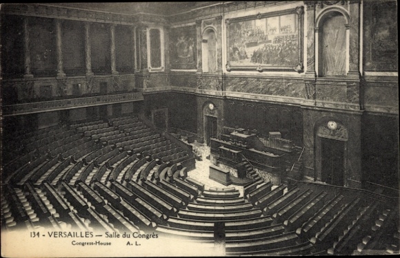KP Versailles Yvelines, Salle du Congrès, Dom Kongresowy, puste rzędy siedzeń, scena