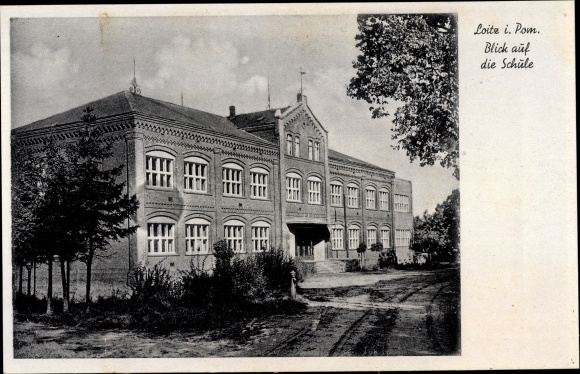 Postcard Loitz in Western Pomerania, school