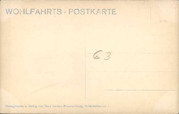 foto Prinses Victoria Luise van Pruisen, hertogin van Brunswijk en Lüneburg met prins Wohlfahrt