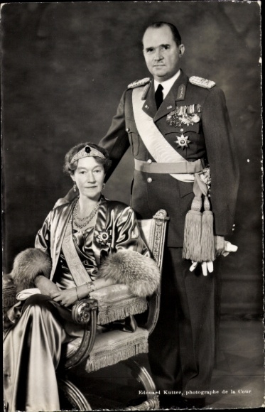 Ak Großherzogin Charlotte von Luxemburg, Prinz Felix von Bourbon-Parma, Portrait