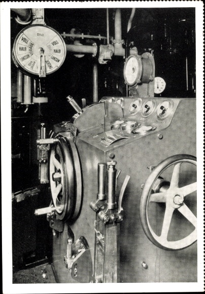 Postcard MS Mülheim Ruhr, main maneuvering station in the engine room