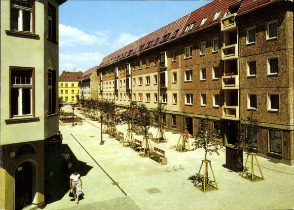 Ak Neubrandenburg in Mecklenburg Vorpommern, Altbauten in der Behmenstraße