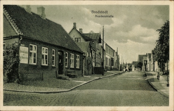 Postcard Bredstedt in Nordfriesland, Norderstraße, inn, residential buildings