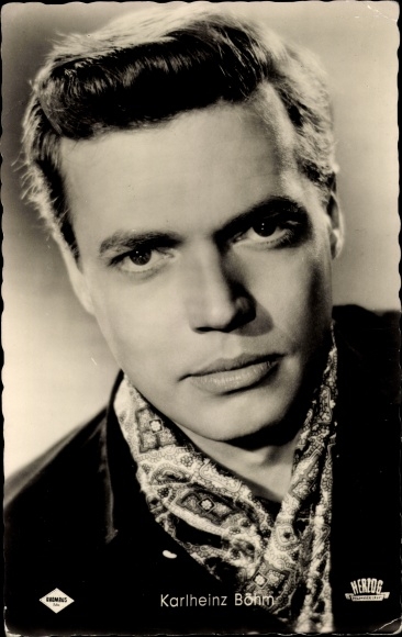 Ak Schauspieler Karlheinz Böhm, Portrait, Kitty und die große Welt, Autogramm