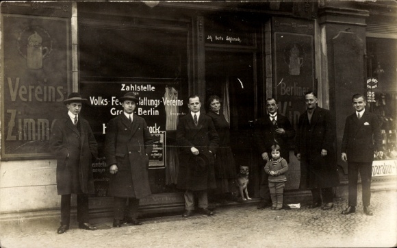 Photo Postcard Berlin Pankow Niederschönhausen, Treskowstraße 35, payment office of the People's Cremation Association