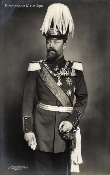 PC Prince Leopold IV of Lippe, portrait in uniform, medals, saber, parade plume, tassels