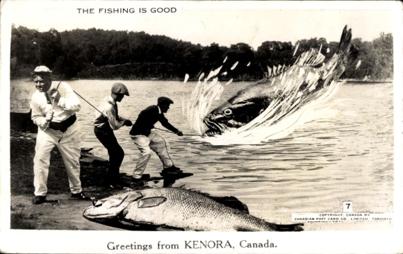 Ak Kenora Ontario Kanada, Fischer kämpfen mit störrischen Fisch