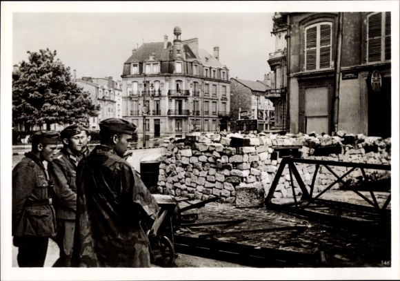 Photo Saint Valery en Caux Seine Maritime, Barrikaden, Wehrmacht Soldaten, June 1940 II WK