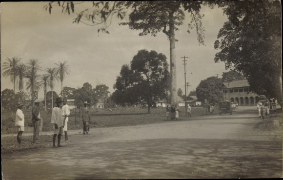 Foto Ak Lagos Nigeria, uitzicht op straat, wandelende mensen, auto