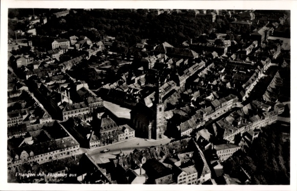 Ak Erlangen in Mittelfranken Bayern, Fliegeraufnahme der Stadt