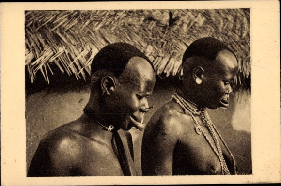 Postcard Chad, French Equatorial Africa, Women with silver trays, Lippenteller