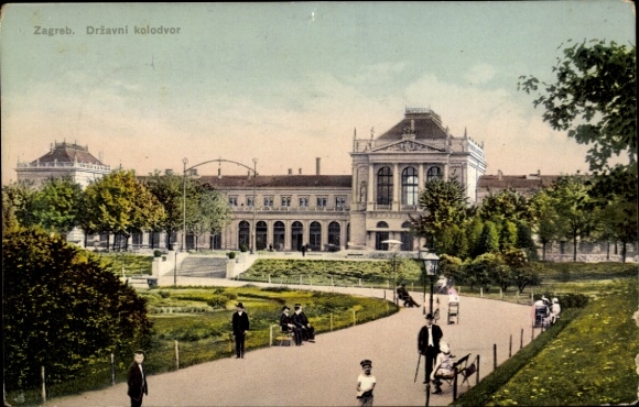 Postcard Zagreb Croatia, State Railway Station