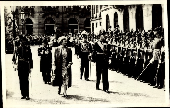 PC Amsterdam, Juliana of the Netherlands, Visit of the Swedish Royal Family, Guard of Honor 1955