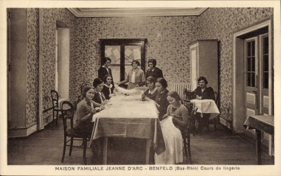 Postcard Benfeld Alsace Bas Rhin, Family House of Joan of Arc, Lingerie Course